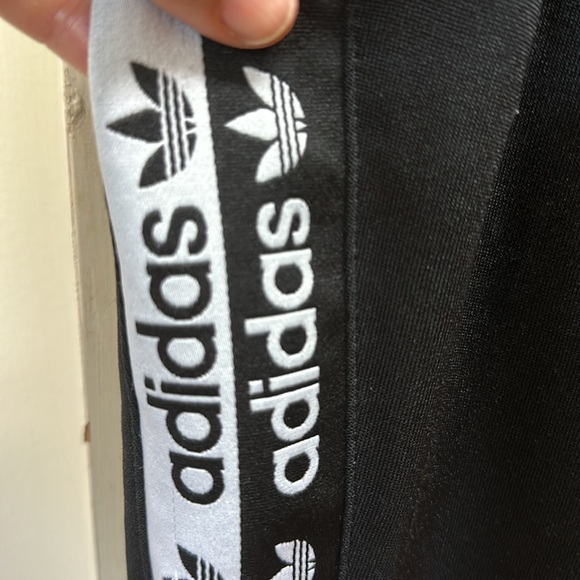 Adidas jogger small - Picture 5 of 7